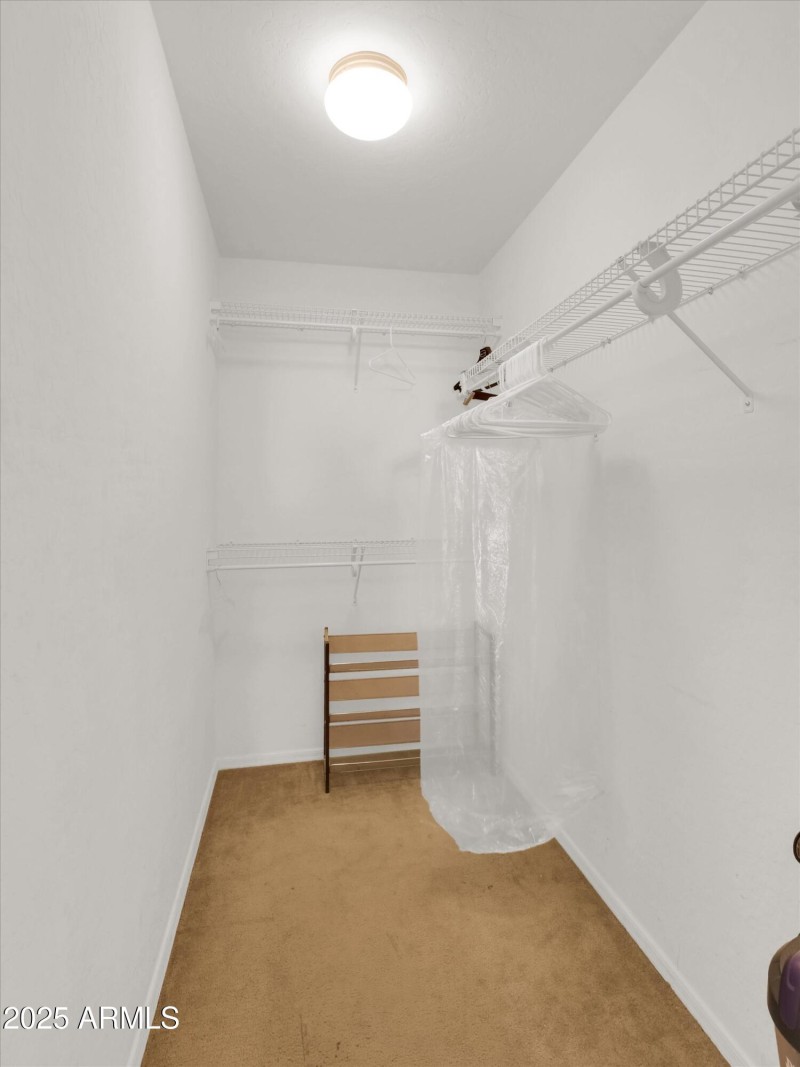 25-10911 W Meadowbrook Avenue-25