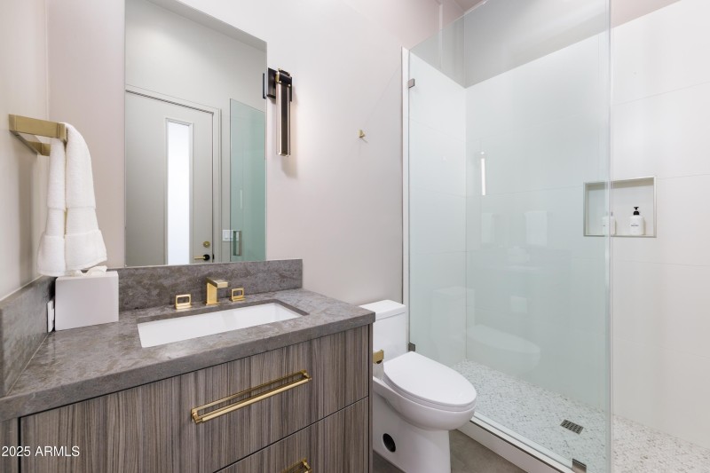 109 Summit Way Office Bathroom