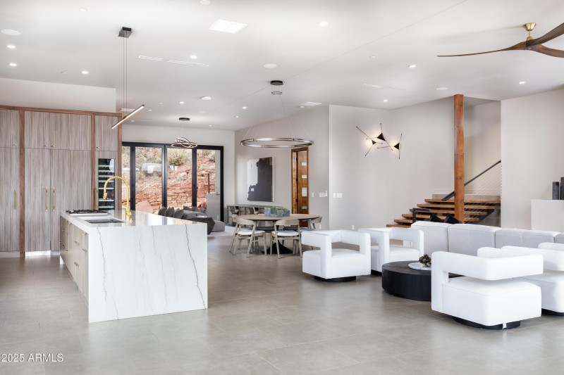 109 Summit Way Great Room Reverse