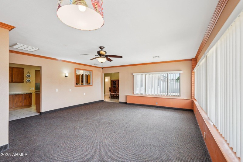 22-web-or-mls-W Crystal Lake Dr-S2909-02