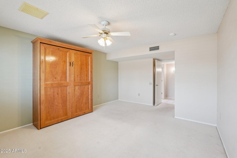 30-web-or-mls-W Crystal Lake Dr-S2909-03