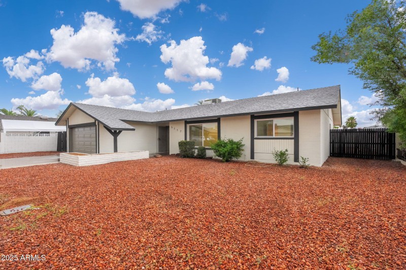 5117 W Crocus Dr - 03