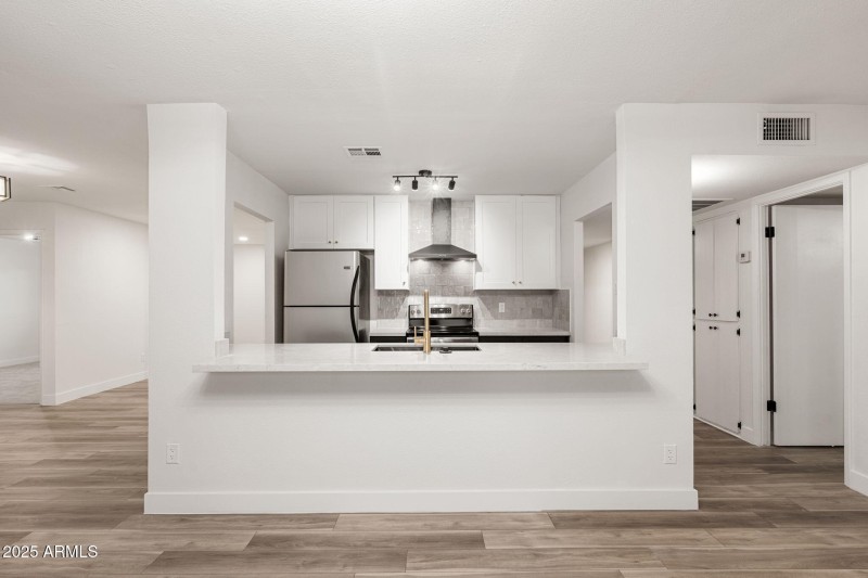 5117 W Crocus Dr - 10