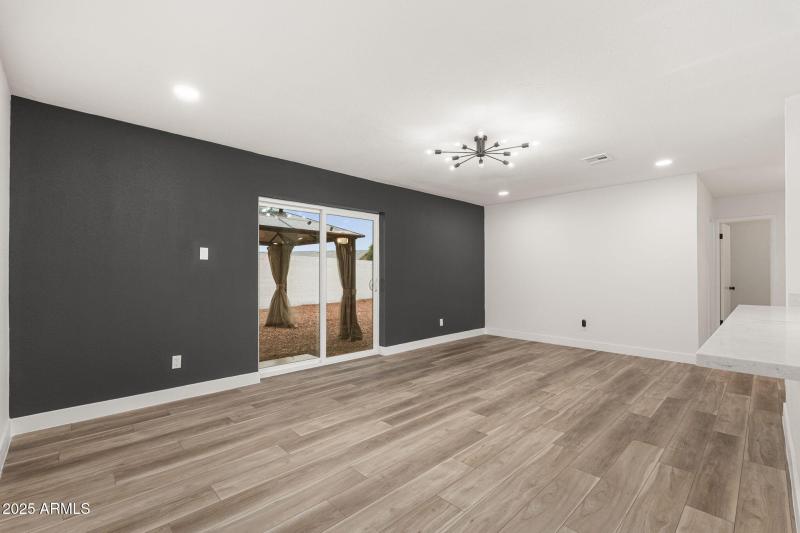 5117 W Crocus Dr - 16