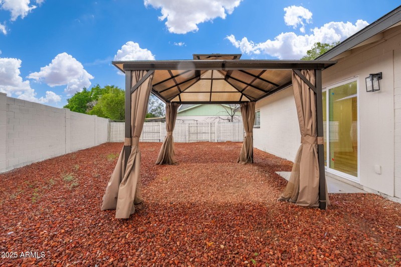 5117 W Crocus Dr - 35