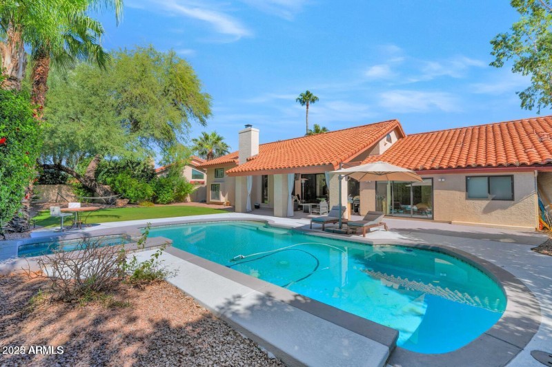 20221114213710115689000000-o