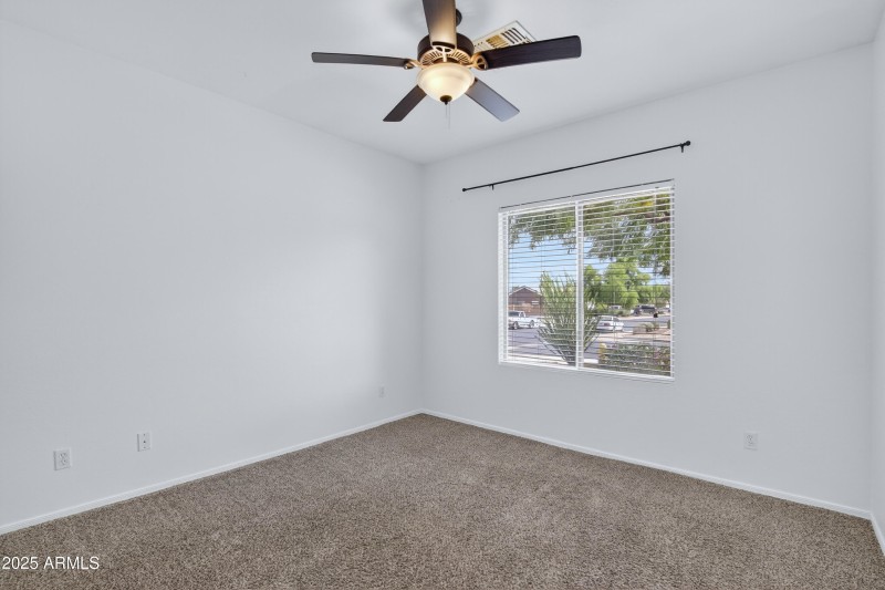 9_009_025_a4m_pershing