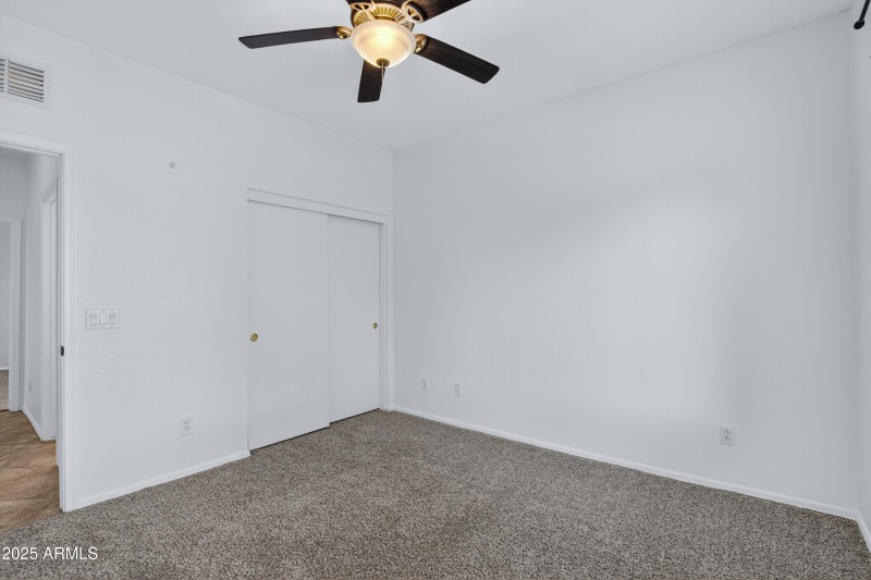 10_010_028_a4m_pershing