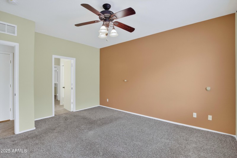 32_032_099_a4m_pershing