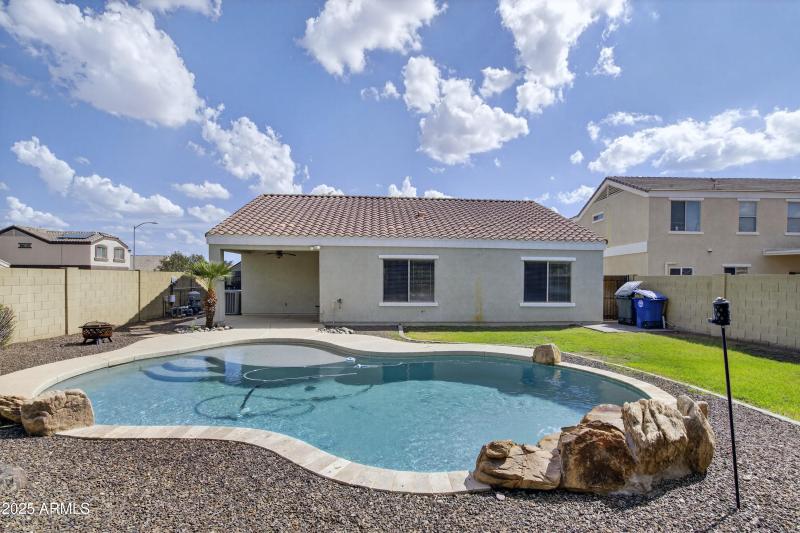 44_044_133_a4m_pershing