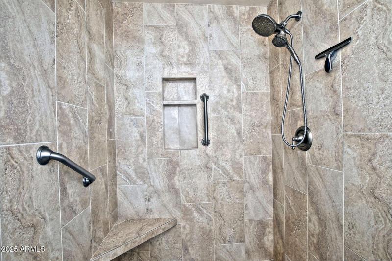 5202 E Tamblo Dr Phoenix AZ-large-025-01