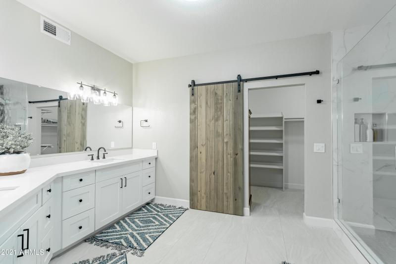 Master Bath 2 (Twilight)