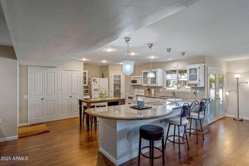 23-web-or-mls-Done Interior-6