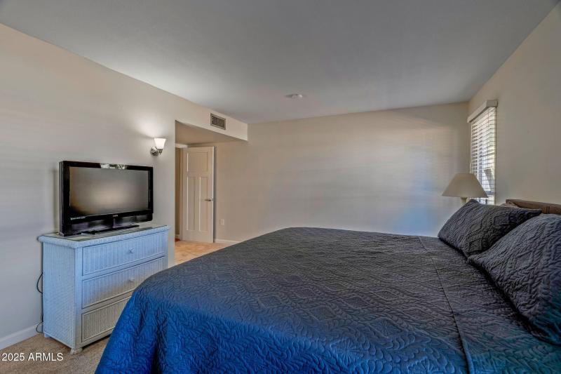 31-web-or-mls-Done Interior-21