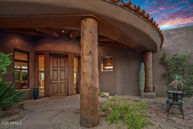 Front Entry Way