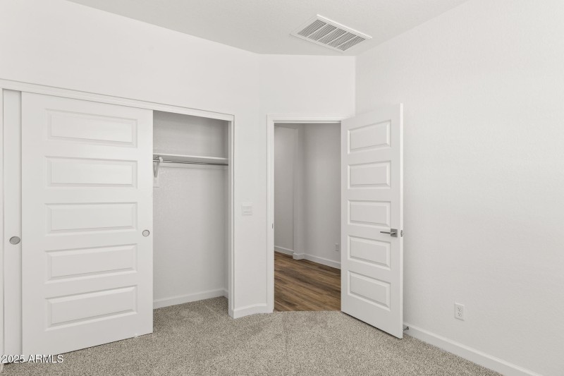 9-web-or-mls-17713-w-eva-st-lot-3-zanjer