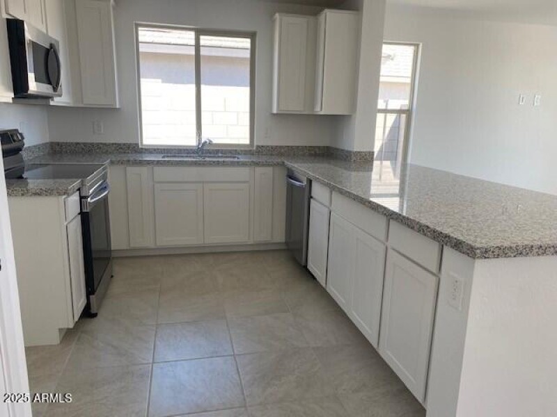 P35 Lot 13 Kitchen2