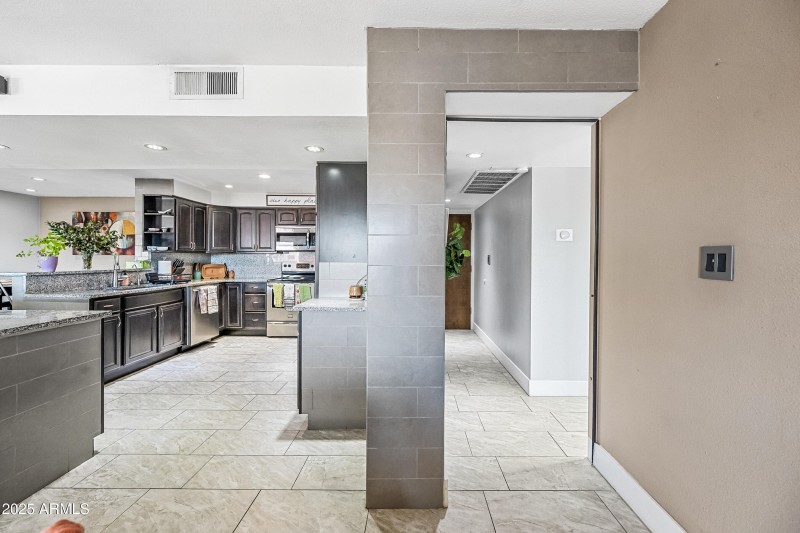 42-7940ECR411-ocupix