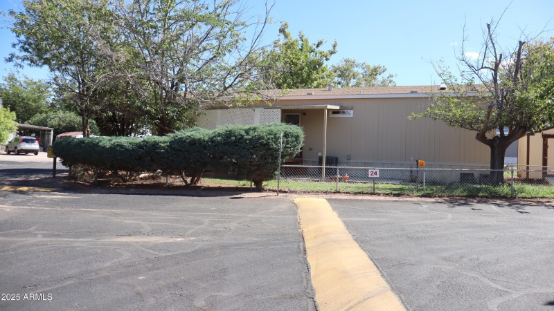 Lot 24, 3300 Fry Blvd (8)