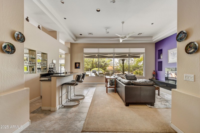 006_Great Room Entry