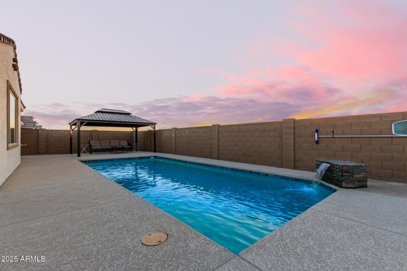 Roberts - 332 S 202nd Ln 36