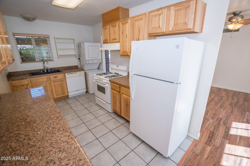 4424 Plaza Vista, Unit A (11)