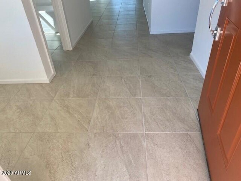 P35 Lot 9 Entry Tile