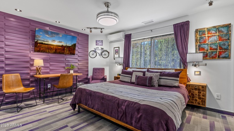 303 W Juniper Ave-78