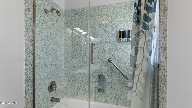 303 W Juniper Ave-86