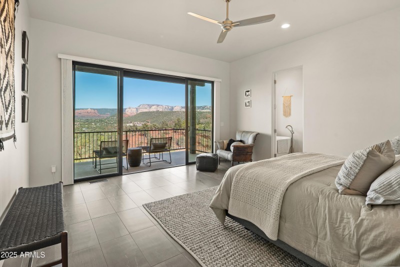 Sumptuos Luxury In Bed