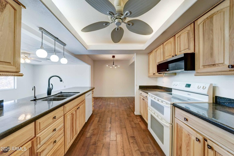 14439 n sun valley-13