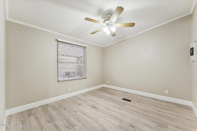 08-008-primary-bedroom