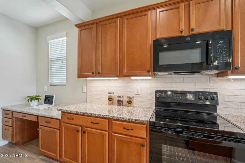 15-web-or-mls-W Montansoro Ln-S2909-015