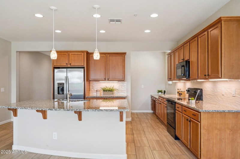 20-web-or-mls-W Montansoro Ln-S2909-020