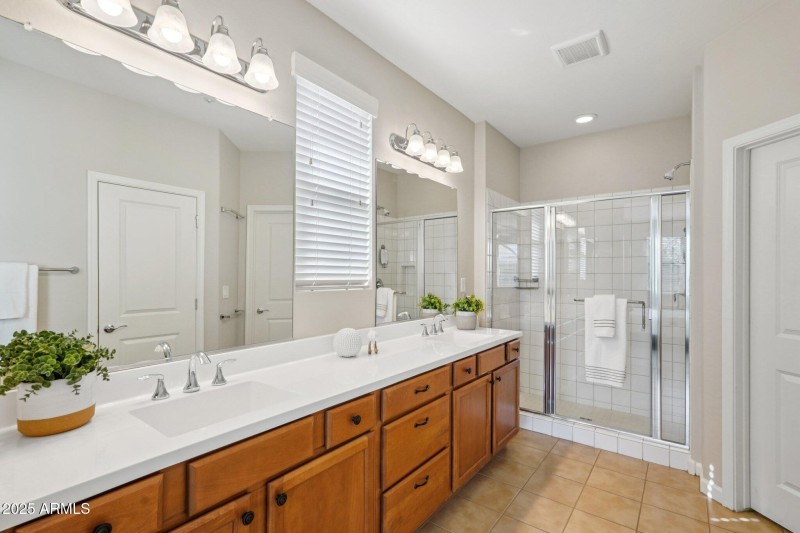 33-web-or-mls-W Montansoro Ln-S2909-033