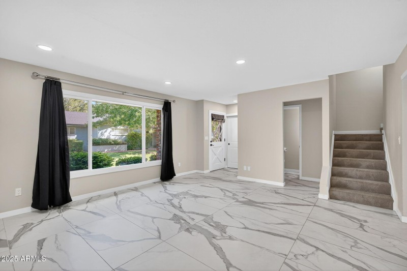 Family Room + entry+1/2 bath + stairs