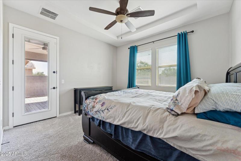 17-015-primary-bedroom