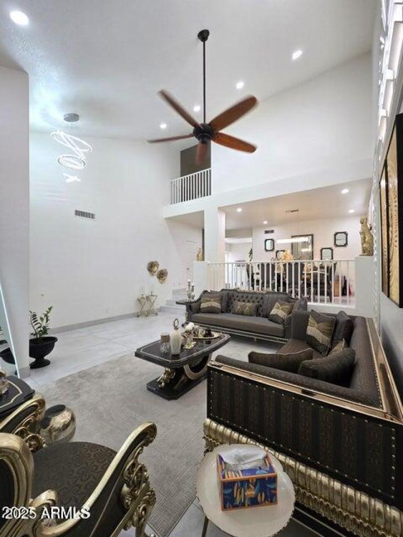 20250212070423899360000000-o