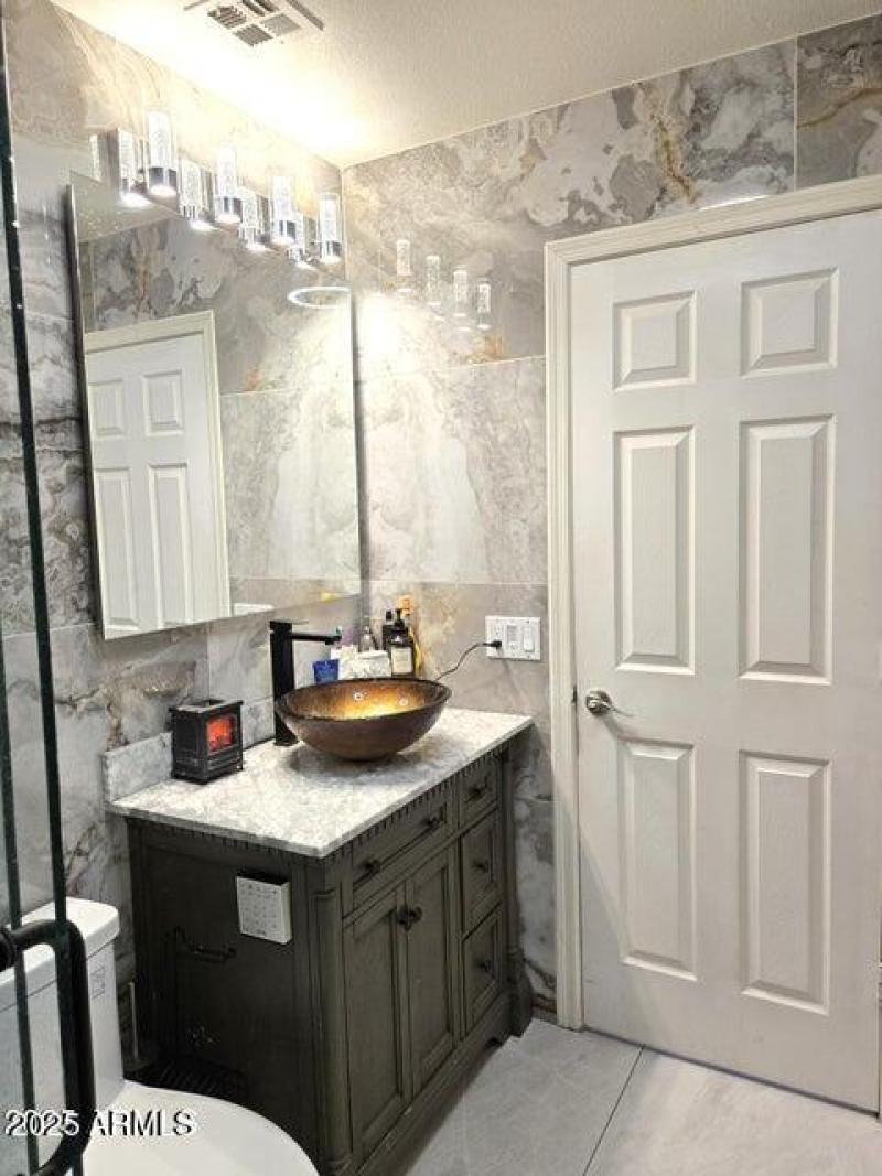 20250212070555797854000000-o