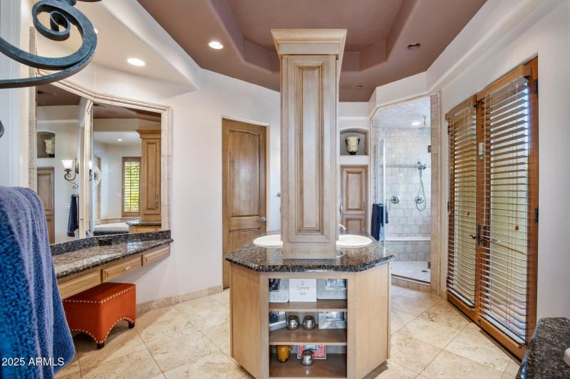 Primary Bathroom w Dual Sinks