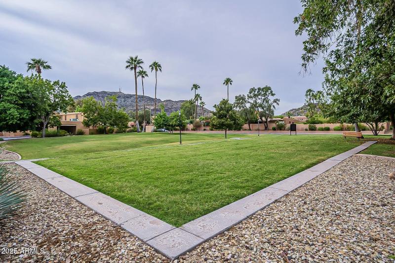 Green Space Peoria Ave