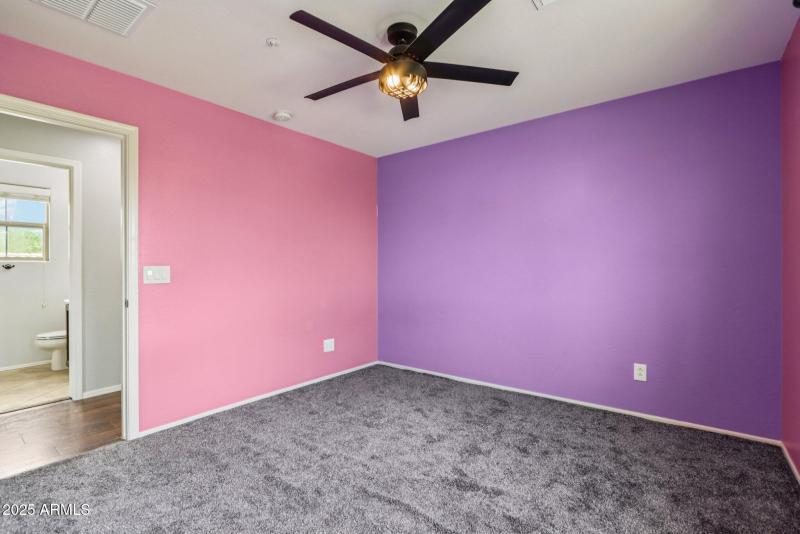 33-web-or-mls-W Palo Brea Ln-L2608-031