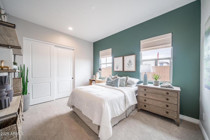 3836 S Gladiolus Circle