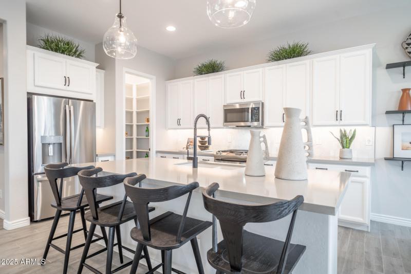 3836 S Gladiolus Circle