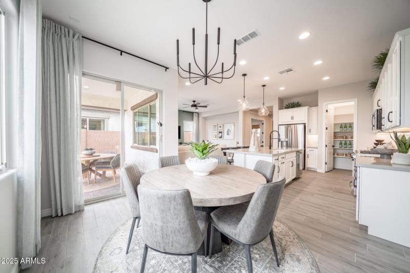 3836 S Gladiolus Circle