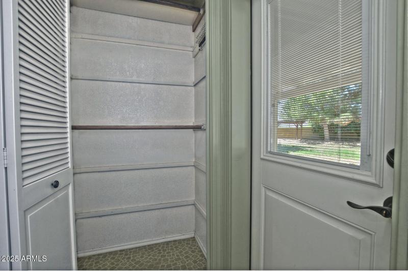 Bath Storage-034-039-1500x1000