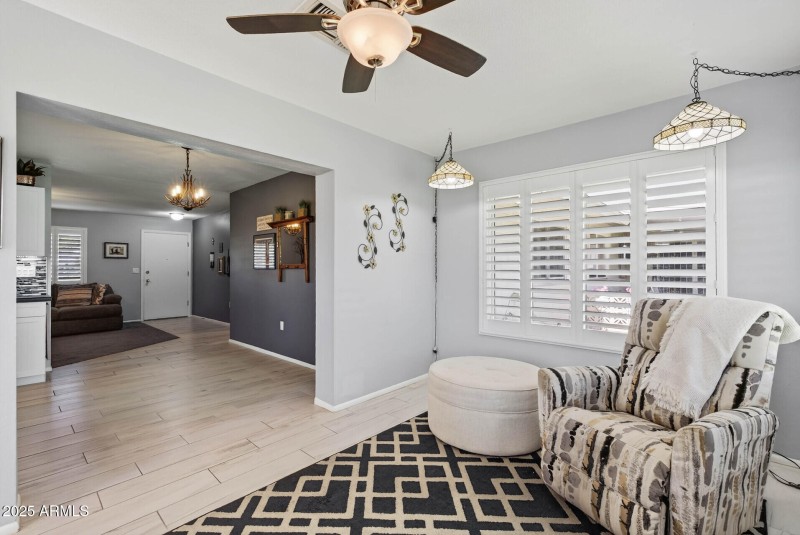 18_10502_W_Roundelay18_mls