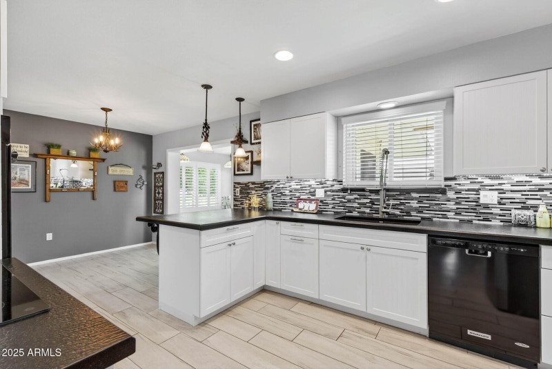 24_10502_W_Roundelay24_mls