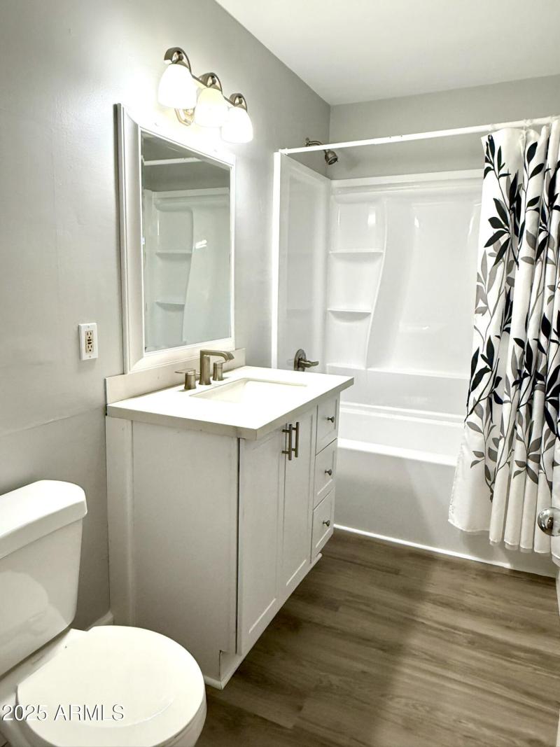 7016 remodeled bathroom 1