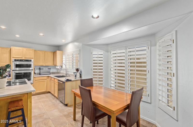 Kitchen / Eat-in Kitchen